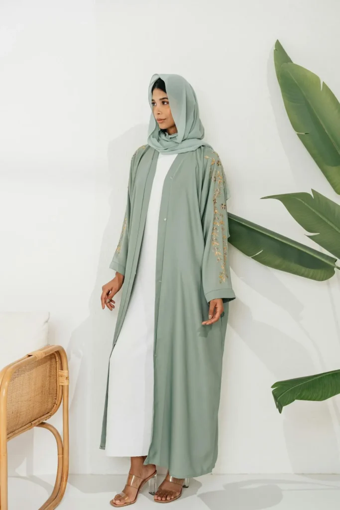 the_giving_movement_abaya