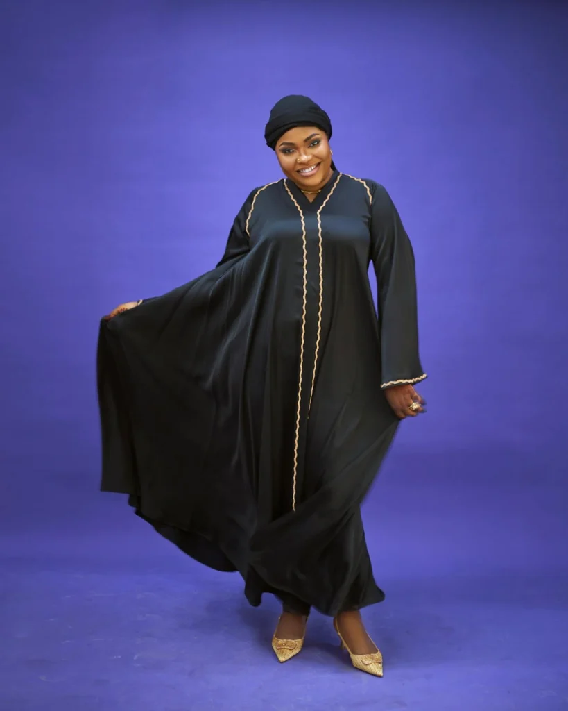 abaya_gown_styles_for_ladies