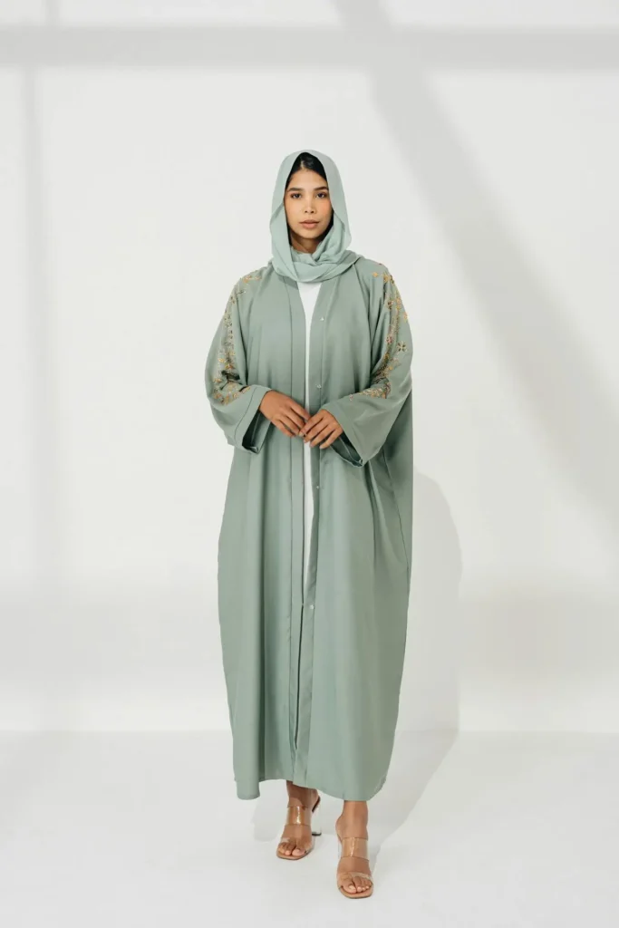stylish_simple_abaya_designs